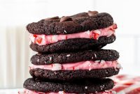 Rich Chocolate Peppermint Creme Cookies