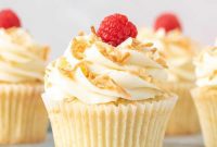 Tropical Cloud Cupcakes