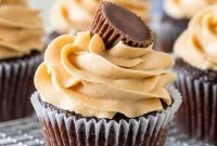 Chocolate Peanut Butter Dream Cupcakes