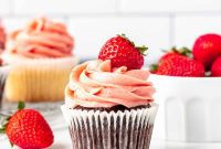 Strawberry Buttercream Delight: Crafted with Fresh or Frozen Berries