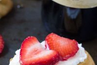 Tangy Chèvre Toasts