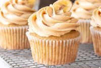 Peanut Butter Banana Dream Cupcakes