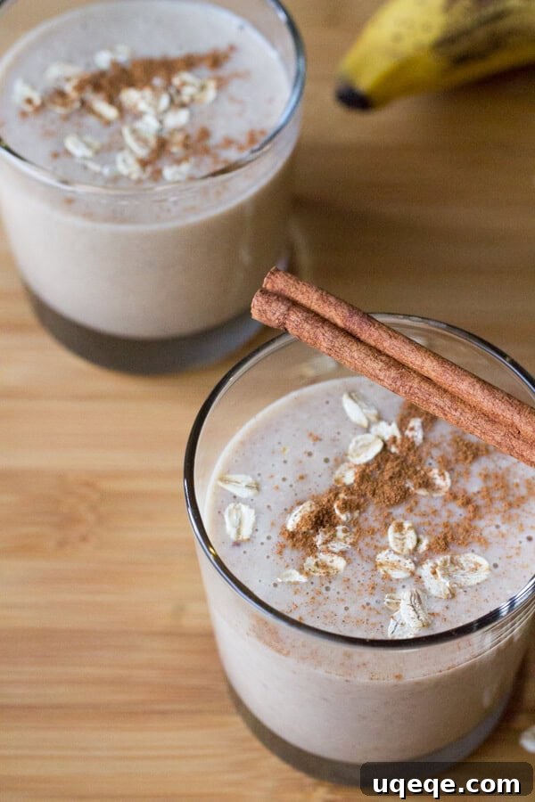 Oatmeal Cookie Smoothie. Super healthy, but it tastes like dessert. All the flavor of your favorite cookies without the dairy, gluten or sugar!
