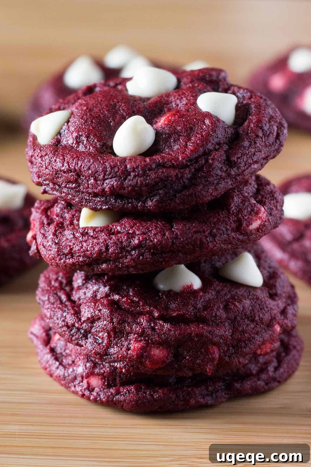 Recipes That Defined 2016 8 Soft, chewy Red Velvet Chocolate Chip Cookies. With a delicate hint of cocoa & oozing with melted chocolate chips - they're perfectly festive!