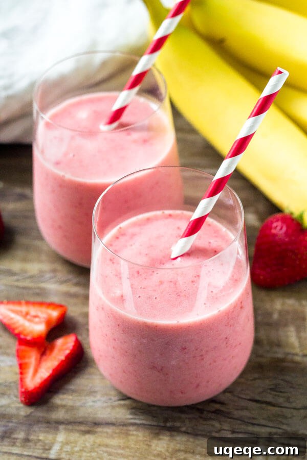 Delicious strawberry banana smoothie, a healthy and easy recipe made with only 3 simple ingredients.