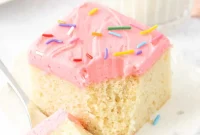 Classic Vanilla Sheet Cake Recipe for Moist, Crowd-Pleasing Dessert