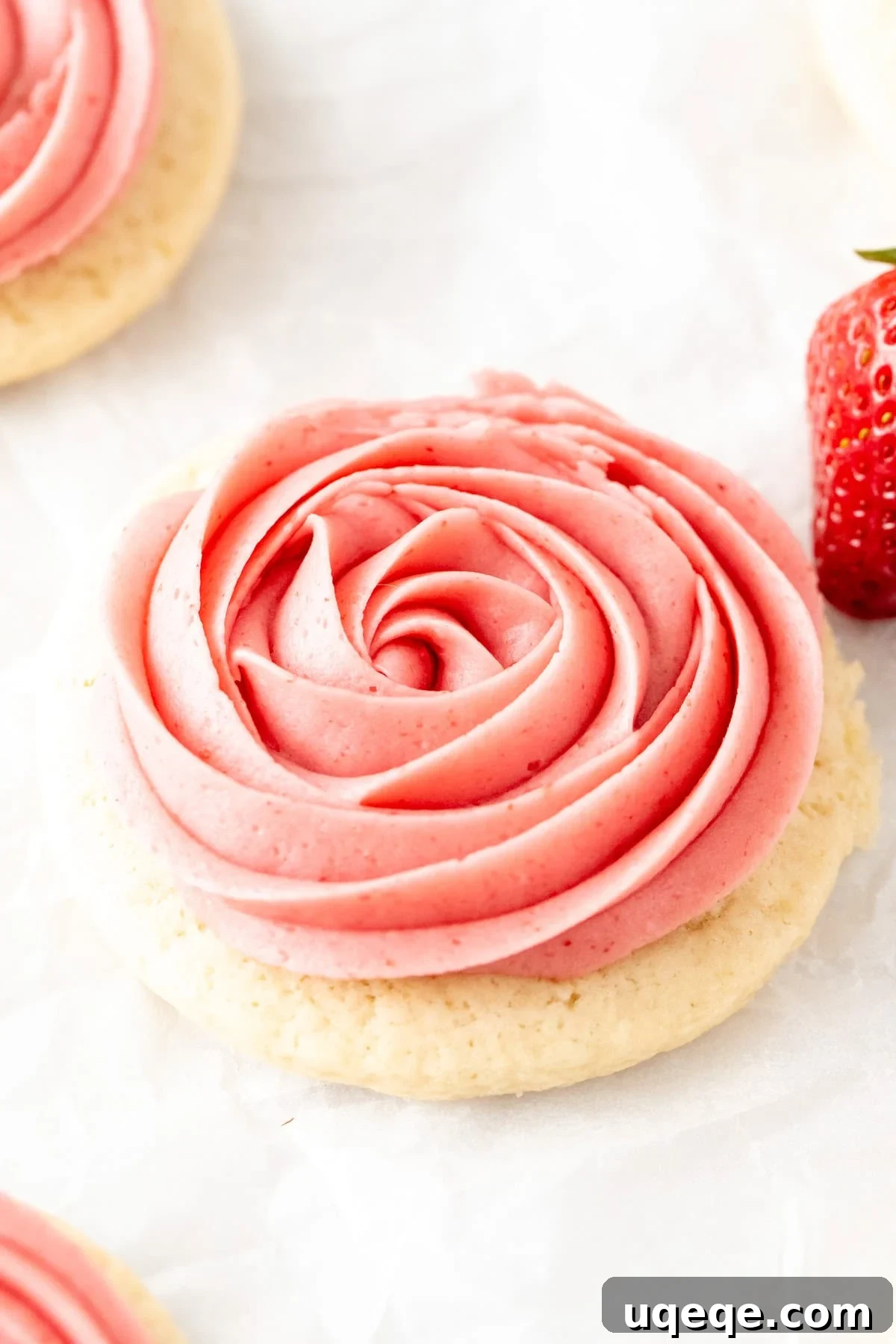 Strawberry Frosted Sugar Cookies Recipe — Soft, Iced Treats 5 img 24282 4